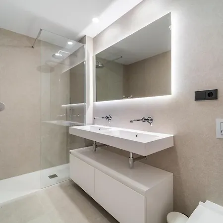 Medblue Vista Sea View Retreat 아파트 *