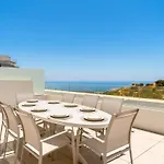 Medblue Vista Sea View Retreat Apartment